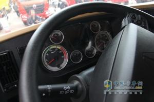 中国重汽 HOWO-T7H重卡 6X4搅拌车