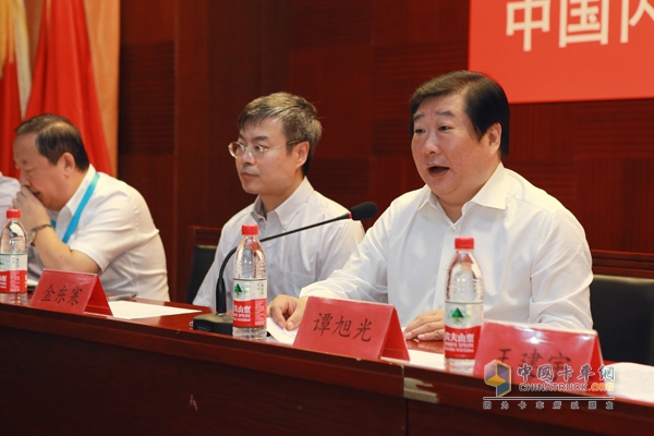 中国内燃机工业协会理事长谭旭光
