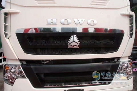 中国重汽 HOWO-T7H 430马力 牵引车