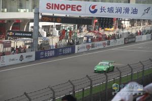 依维柯Stralis荣耀领跑上海站2014世界房车锦标赛