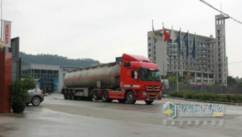 危化品运输车