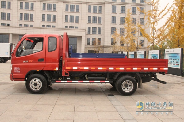 福田奥铃TX 110马力4×2平板载货车（BJ1049V9PD6-AA）