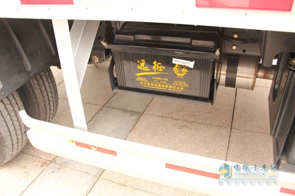 福田欧马可1系 118马力 4×2厢式轻卡（BJ5049XXY-F3）