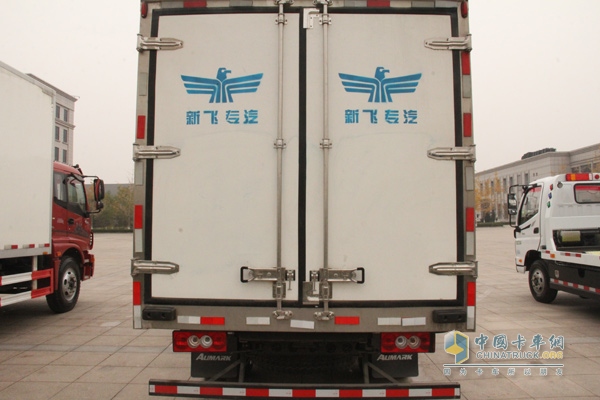 福田欧马可3系 154马力 4×2冷藏车（BJ5089XLC-FB）