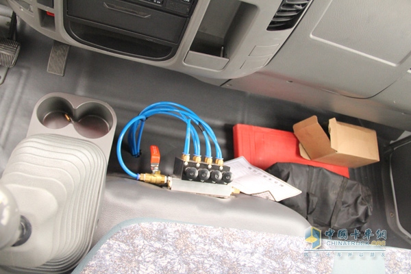 福田欧马可 154马力 4×2清障车（BSZ5089TQZ型）