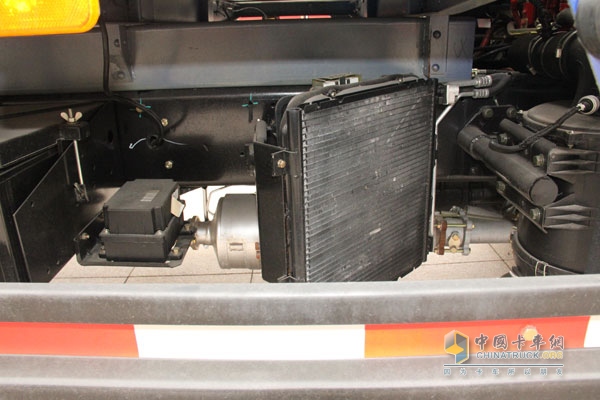 福田奥铃TX 141马力4×2平板载货车（BJ1139VJPFG-2）