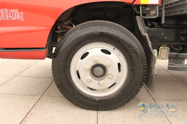 福田奥铃CTX 118马力4×2厢式载货车（BJ5049XXY-BF）