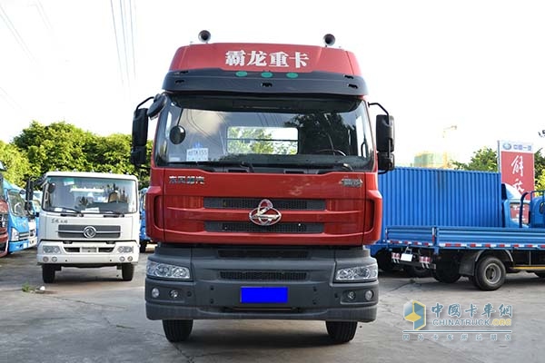 东风柳汽 霸龙M7 潍柴430马力6×4牵引车 国四