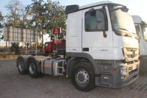 奔驰Actros重卡 408马力 6X2 国四牵引车(型号2641)
