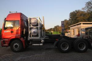 福田欧曼ETX 9系重卡 380马力 6X4 国四LNG牵引车