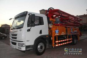 一汽解放青岛 龙V 204马力 4X2 国四水泥泵车 CA1167PK2BE4A80