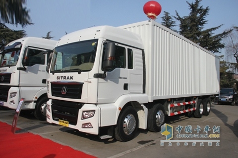 中国重汽 SITRAK 400马力 6×4 国四牵引车