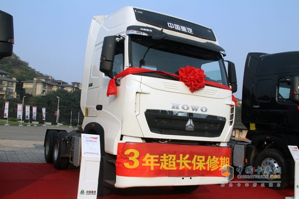 中国重汽HOWO-T5G重卡获越南市场123辆订单