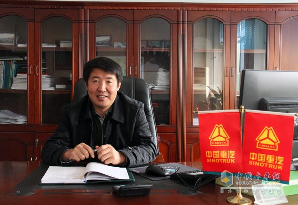 中国重汽商用车公司销售部总经理刘正涛