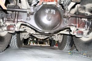 广州车展；陕汽重卡携德龙牵引车和智能渣土车亮相