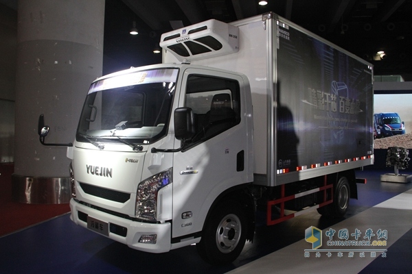 南京依维柯 超越C300 冷藏车