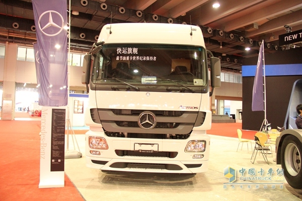 奔驰 Actros重卡 456马力 6×2 牵引车（车队之星）(型号2646)