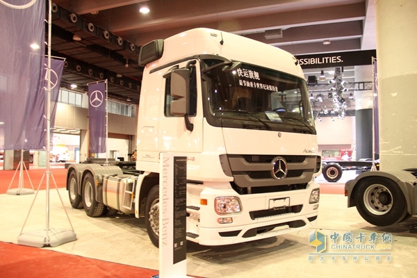 奔驰 Actros重卡 456马力 6×2 牵引车（车队之星）(型号2646)