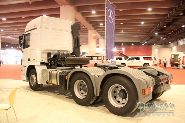 奔驰 Actros重卡 456马力 6×2 牵引车（车队之星）(型号2646)
