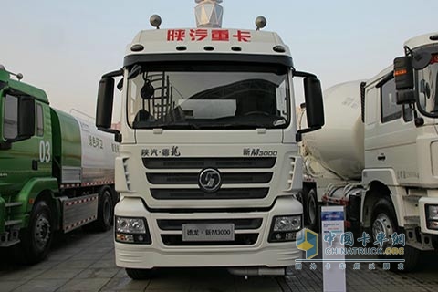 陕汽 德龙新M3000 运油车