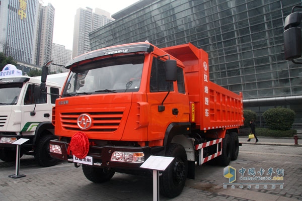 上汽依维柯红岩金刚6×4  336马力国Ⅳ自卸车