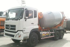 东风商用车 大力神 385马力 6×4 LNG重卡搅拌车（DFL