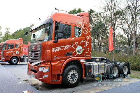 联合卡车 玉柴 480马力 6X2 RK12牵引车