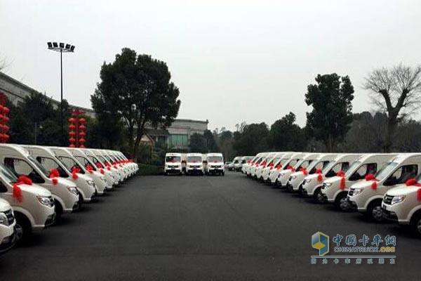 东风御风交付圆通30台 实现三通一达全覆盖