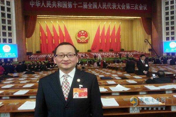 法士特的全国人大代表曹晶