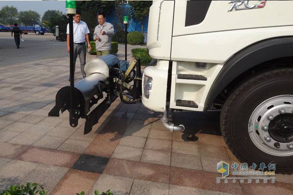 福田瑞沃中驰10 方高压清洗车