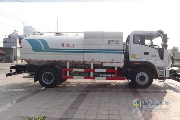 福田瑞沃中驰10 方高压清洗车