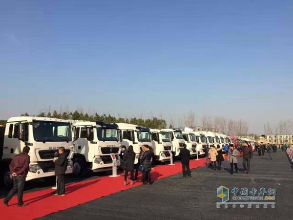 聚焦两会 重卡行业四大发展趋势 