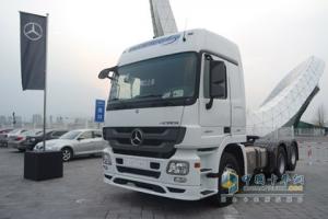 奔驰 Actros 2644 LS 6X2 DNA  国四 2015标准版