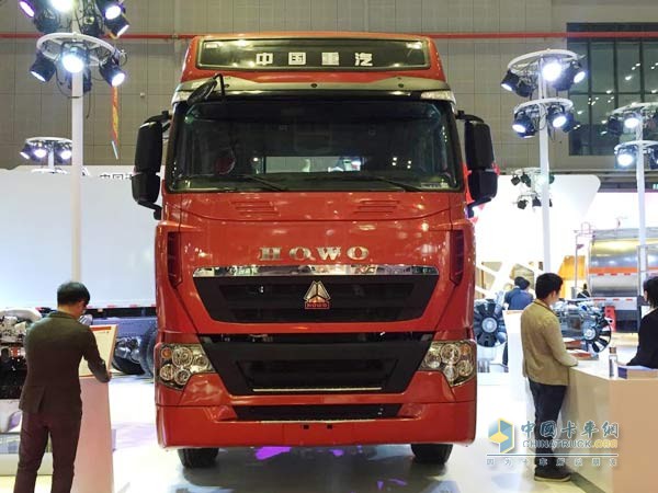 中国重汽T7H
