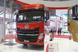 东风柳汽 乘龙H7 6×2R平头牵引车