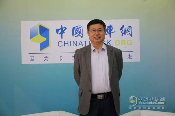 法士特董事长李大开
