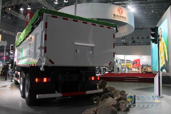 东风商用车 东风大力神 6×4 智能渣土车