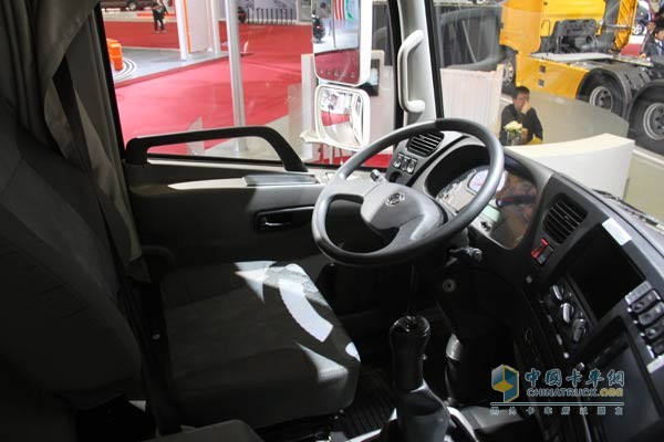 东风商用车 东风大力神 6×4 智能渣土车