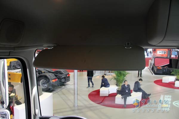 东风大力神 6×4 智能渣土车 内饰