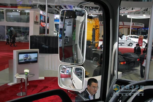 东风商用车 东风大力神 6×4 智能渣土车