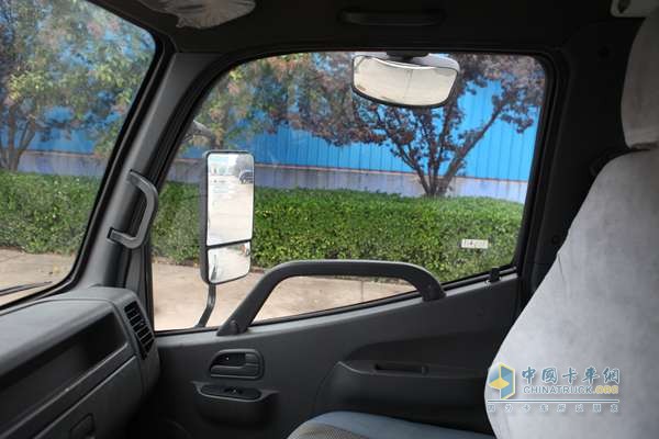 福田瑞沃 时代骁运 141马力 4×2 国四 载货车（双排驾驶室） 