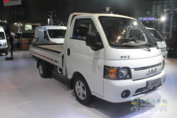 江淮帅铃X小卡宽体 136马力 4X2 单排 国五 载货车（单排）