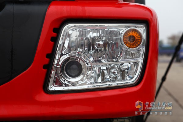 福田瑞沃 潍柴336马力 8X4 国四 重载型工程车