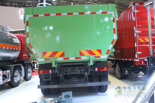 中国重汽HOWO T5G 国五 350马力6X4 智能渣土车