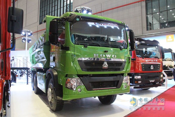 中国重汽HOWO T5G 国五 350马力6X4 智能渣土车