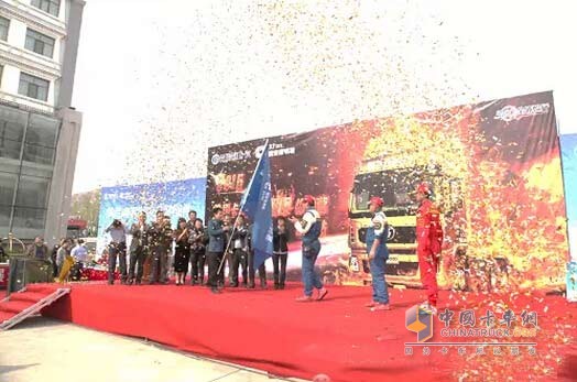 陕汽康明斯X3000活动现场