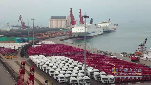 中国重汽再获1550辆非洲出口订单
