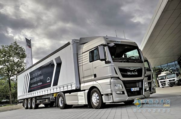 全新 MAN TGX EfficientLine 2牵引车