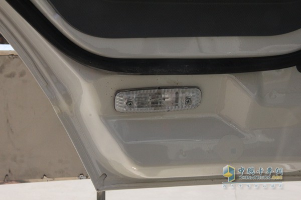 江淮 格尔发K6 165马力 4×2 国四 排半载货车