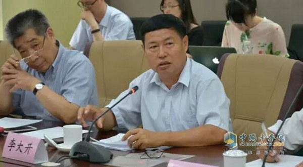 法士特集团公司党委书记李大开